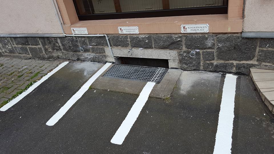 Kinderwagen-Parkplatz